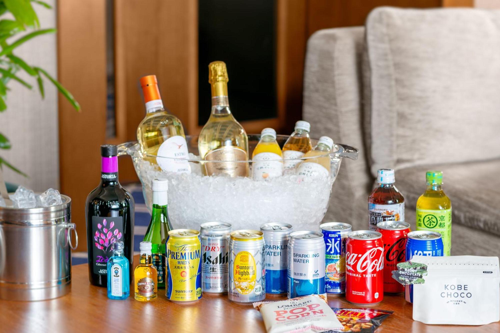 Oriental Hotel Кобе Стая снимка A selection of soft drinks